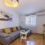 Samanta Apartment